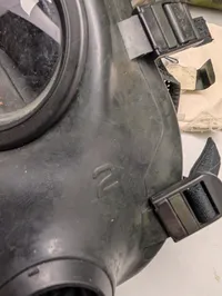 Dansk Forsvar M/84 og M/69 Gasmaskesæt med Tasker og Filtre