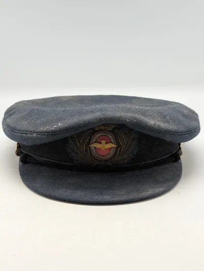 Dansk Flyvevåben Officerskasket med Broderet Emblem