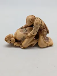 Antik JAPANESE HAND CARVED EROTIC NETSUKE FIGURES EDO / MEIJI PERIODE 