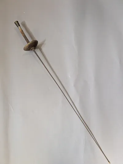 Antique Fencing Foil with Circular Guard and Cord-Wrapped Grip Fra Hærens officersskole