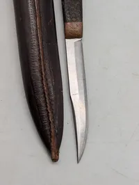 Skandinavisk Tollekniv med Antler-greb og Læderskede