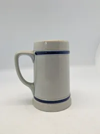 HQ LANDJUT Keramisk Ølkrus med NATO Emblem