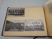 To vintage fotoalbum i læder og tekstil Soldat før under og efter krigen DK 