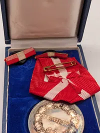 Dansk Belønningsmedalje i sølv, Frederik IX, med original æske