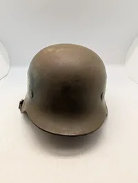 Tysk M40 Stålhjelm med Norsk Genbrugsdekal