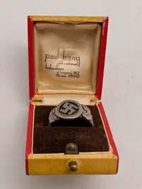 Dansk D.N.S.A.P.  sølvring med hagekors og egeløv i etui, original 