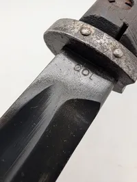 Tjekkisk Bajonet med Metalskede, mærket 'dot'