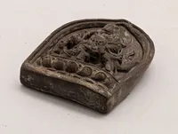 Tibetansk Tsa-Tsa Amulet af Bronze med Vaisravana