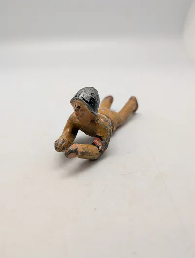 Metalfigur som frihedskæmper fra Maj 1945