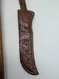Samling af fire vintage læderskeder og hylstre til knive og værktøj