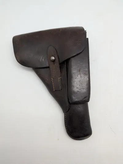 Tysk fbc 1941 læderhylster til Walther P38 med magasin