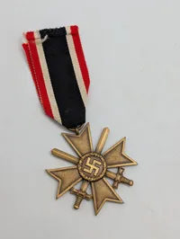 Tysk Krigsfortjenestekors af 2. klasse med sværd (Kriegsverdienstkreuz)