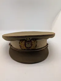 Dansk Officer-kasket med broderet rigsvåben og krone Model 47 