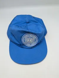 Forenede Nationer (FN) Blå Kasket med Broderet Emblem