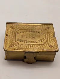 D. Leonardt & Co. Antik Messing Penneæske fra Birmingham