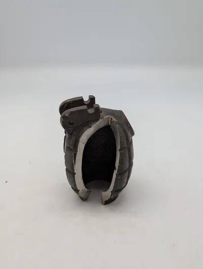 Britisk Mills No. 36 Mk 1 Håndgranat, Gennemskåret Undervisningsmodel