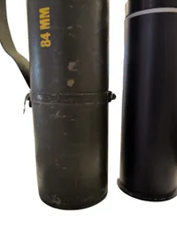 Dansk 84 mm Eksercerpatron Hu M/65 til Carl Gustaf Dysekanon med Transportrør