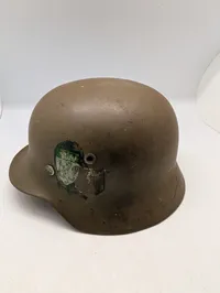 Tysk M40 Stålhjelm med Norsk Genbrugsdekal