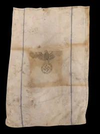 Tysk Wehrmacht kornsæk fra 2. verdenskrig med H.V.P. markering