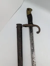 Fransk Model 1874 bajonet med Metalskede