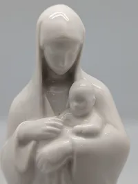 B&G Bing & Grøndahl porcelænsfigur, Maria med barnet, nr. 2332