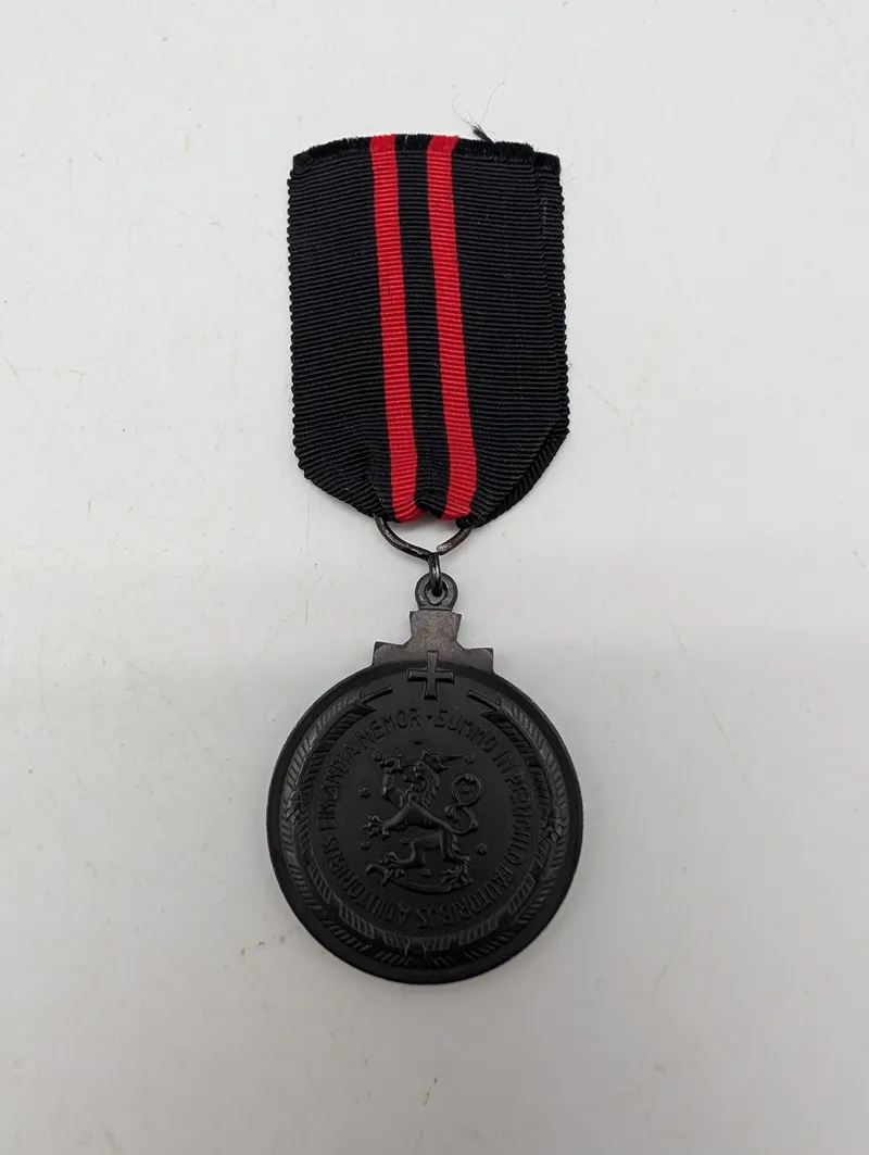 Finsk Vinterkrigsmedalje 1939-1940 med bånd, For udenlandske krigsfrivillige 