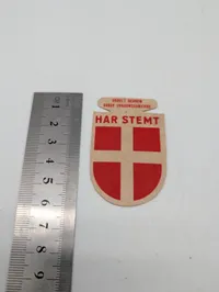 Dansk Ungdomssamvirke 'Har Stemt' papmærke fra 1943 valget 