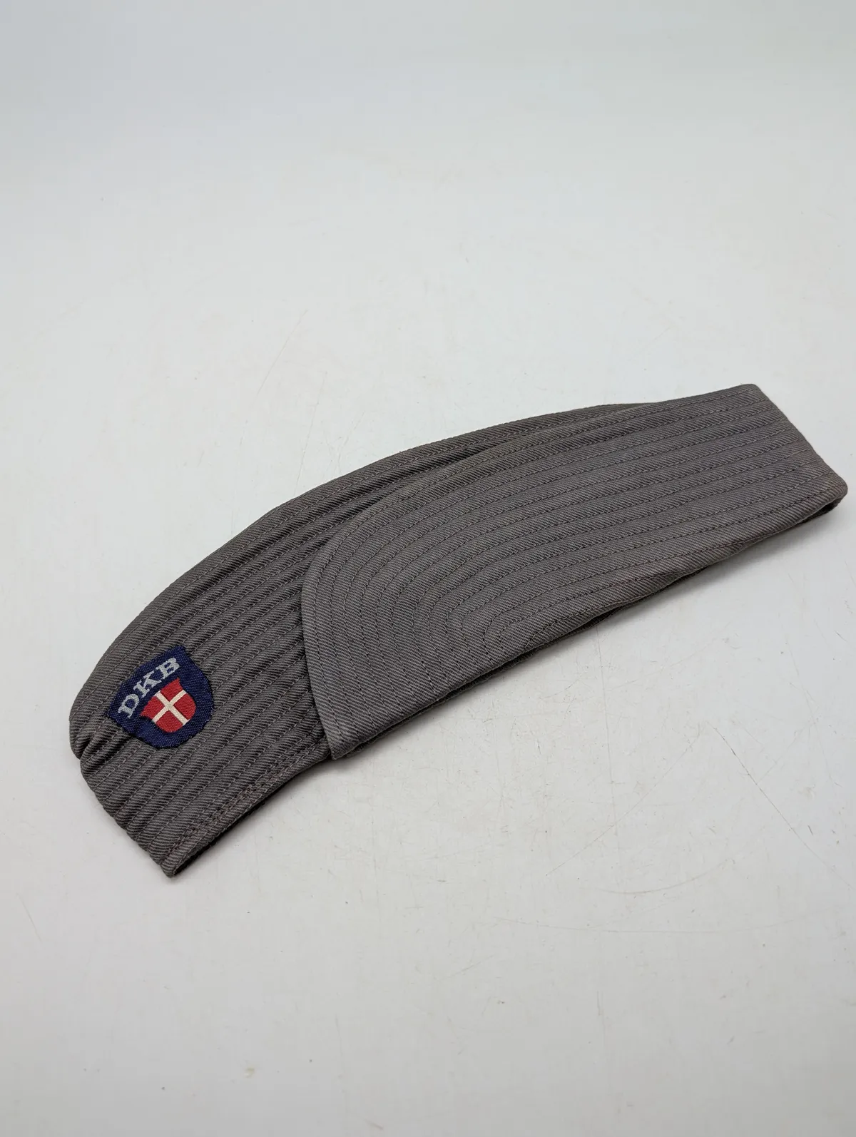 DKB Dansk Kvinders Beredskab grå uniformshue