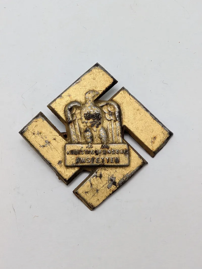 Tysk NSDAP Amstetten 1939 Swastika Pin