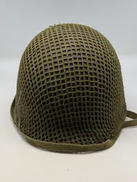 dANSK Militær stålhjelm med camouflagenet og hagerem