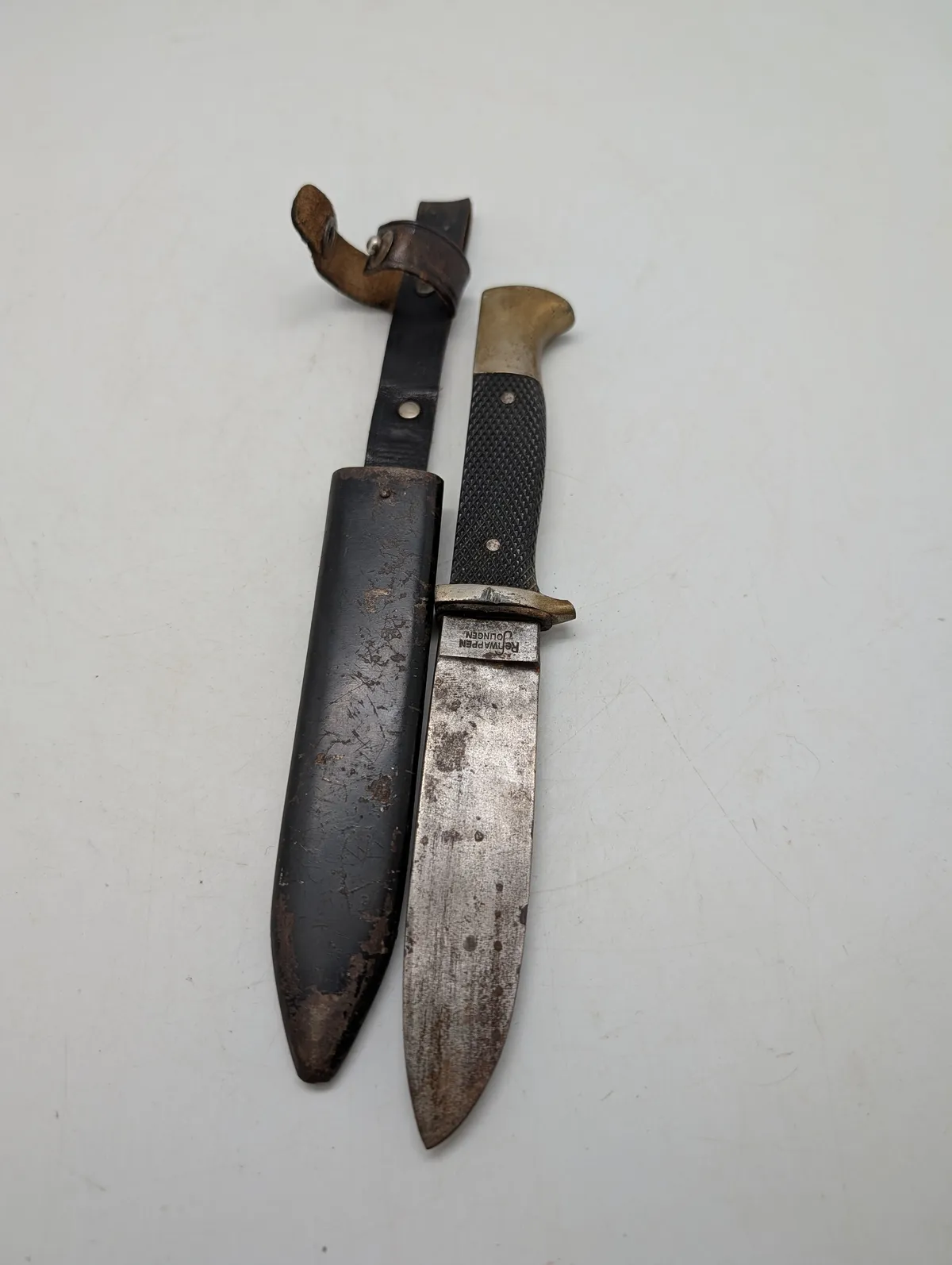 Rehwappen Solingen Dolk med Metalskede
