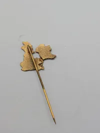 Vintage WWII V for Victory Map of Great Britain Gold-Tone Stick Pin