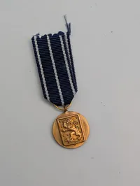 Finnish Continuation War Commemorative Medal 1941-1945 Miniture 