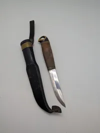 Iisakki Järvenpää Finsk Puukko Kniv med Læderskede