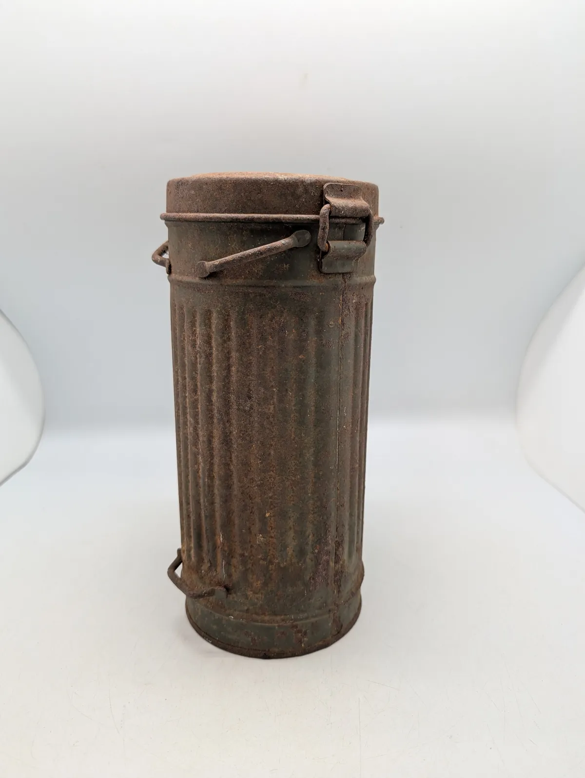 Tysk M38 Gasmaske med Metalbeholder, mærket bwz 44