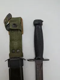 Amerikansk M4 Bajonet med U.S. M8A1 Skede
