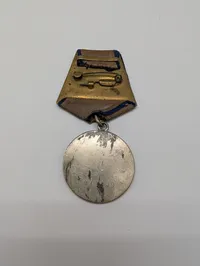 Sovjetisk Medalje for Mod (Za Otvagu) med bånd WW2