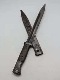 Tysk Mauser K98 Bajonet med tilhørende metalskede nummerens 