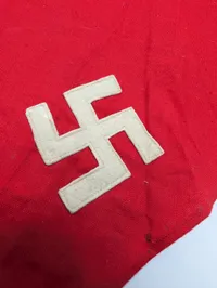 Dansk kvindeligt D.N.A.S.P.  Halstørklæde med Hagekors, Ekstremt sjælden 