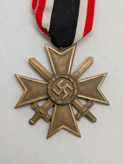 Tysk Krigsfortjenestekors af 2. klasse med sværd (KVK2)