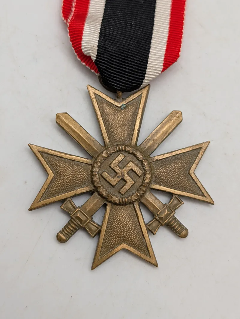 Tysk Krigsfortjenestekors af 2. klasse med sværd (KVK2)