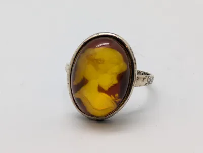 Vintage sølvring med oval rav-cameo