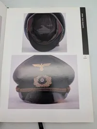 German Headgear in World War II af Pat Moran & Jon Maguire