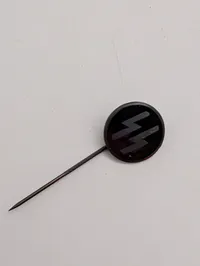 Ekstremt Sjælden SS-medlemsnål i emalje med dobbelt runelogo, Danskfremstillet med Heimburger nål. 