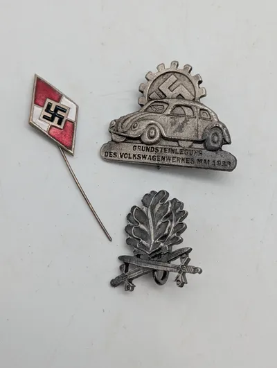 Tysk samling af tre emblemer, efter 45 