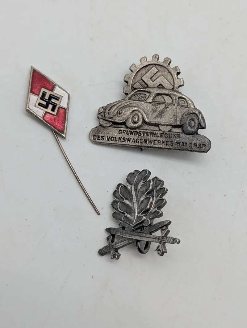 Tysk samling af tre emblemer, efter 45 