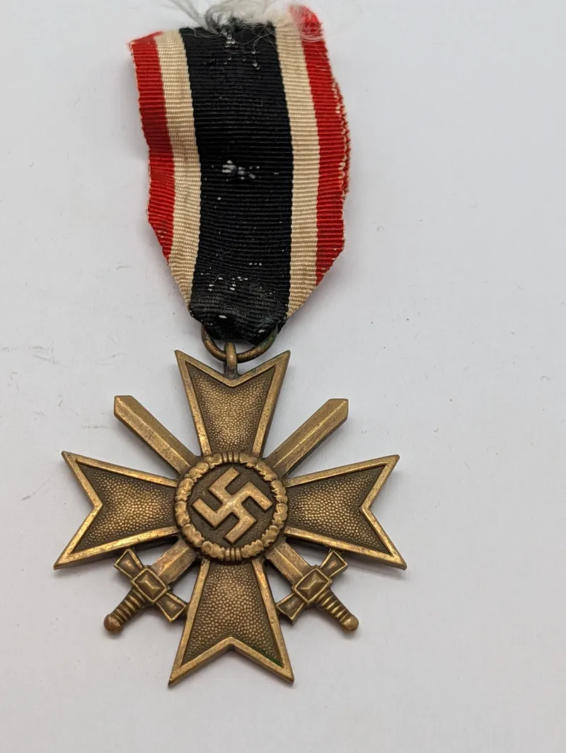 Tysk Krigsfortjenestekors af 2. klasse med sværd (KVK2)