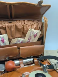 Vintage Ames lægetaske med diagnostiske instrumenter