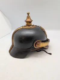 Preussisk Pickelhaube Officerhjelm med Messingbeslag