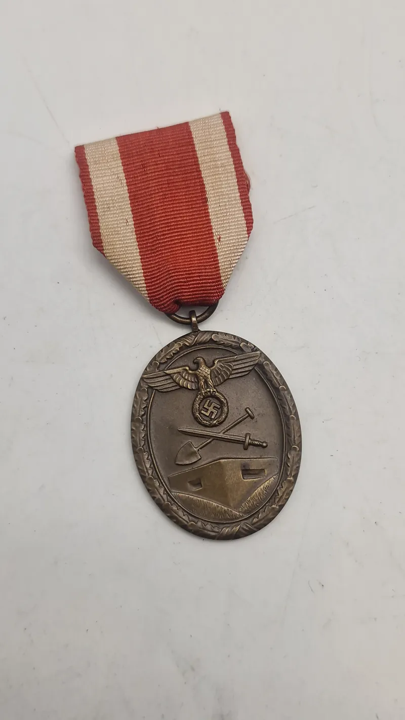WWII German West Wall Medal — Bronze, Original Ribbon, Third Reich Era